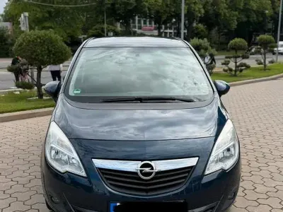 Gebraucht Opel Meriva Edition 95 PS (69 kW) 2013 Blau Van / Kleinbus