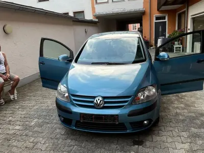 Gebraucht VW Golf IV 116 PS (85 kW) 2005 Blau Kleinwagen