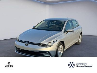 Gebraucht VW Golf VIII Life 131 PS (96 kW) 2022 Silber Limousine