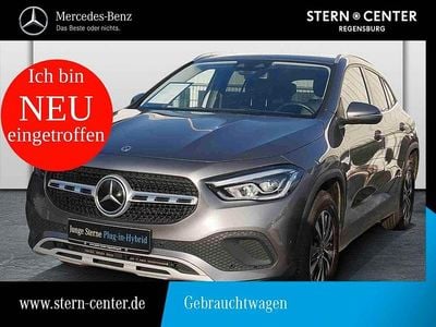 Grau Gebraucht 2022 Mercedes GLA250 Style SUV | 24.490 €