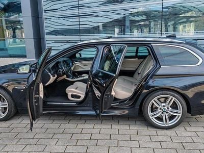 Gebraucht BMW 530 M Sport 258 PS (189 kW) 2017 Schwarz Kombi
