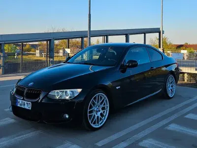 Gebraucht BMW 320 M Sport 184 PS (135 kW) 2010 Schwarz Coupé