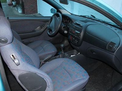 Second-hand Fiat Bravo 80 CP (58 kW) 1998 Albastru Hatchback