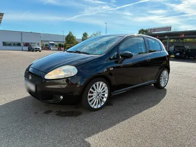 Gebraucht Fiat Grande Punto 90 PS (66 kW) 2008 Schwarz Kleinwagen