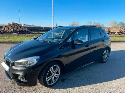 Używany BMW 225 230 KM (169 kW) 2014 Czarny Kombi