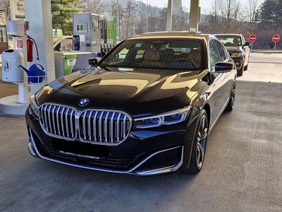 BMW 740