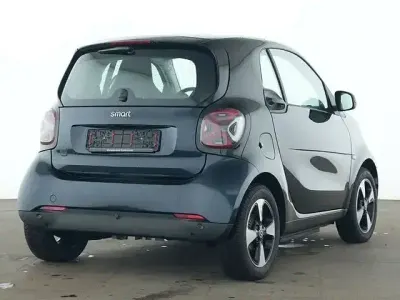 Używany Smart ForTwo Electric Drive 60 kW (82 KM) 2024 Niebieski