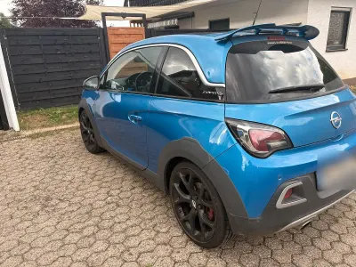 Gebraucht Opel Adam Rocks 150 PS (110 kW) 2016 Blau Kleinwagen