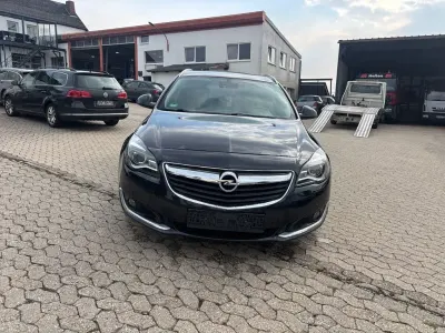 Gebraucht Opel Insignia Edition 140 PS (102 kW) 2015 Kombi