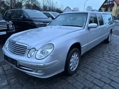 Gebraucht Mercedes E250 90 PS (66 kW) 1988 Silber Limousine