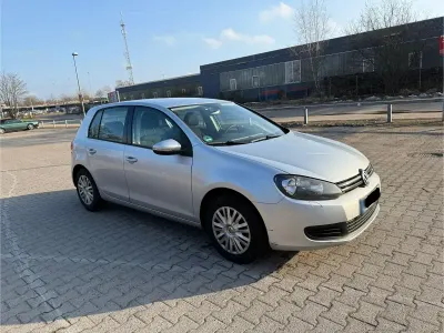 Gebraucht VW Golf VI Trendline 105 PS (77 kW) 2010 Silber Kleinwagen