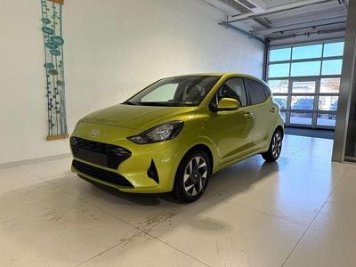 Neu Hyundai i10 GO! 79 PS (58 kW) 2025 Mangrove green pearl Kleinwagen