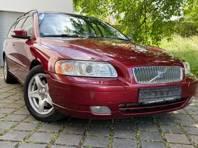 Gebraucht Volvo V70 185 PS (136 kW) 2006 Rot Kombi