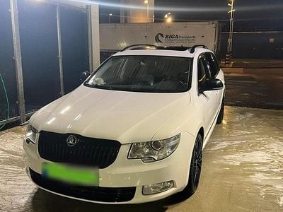 Gebraucht Skoda Superb 260 PS (191 kW) 2010 Weiß Kombi
