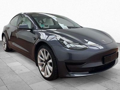 Grau Gebraucht 2022 Tesla Model 3 RWD Limousine | 26.450 € (Fairer Preis)
