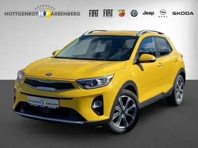 Gebraucht Kia Stonic Vision 120 PS (88 kW) 2017 Gelb SUV