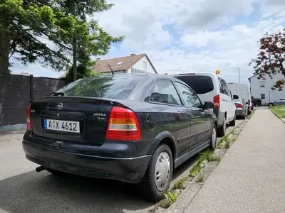 Gebraucht Opel Astra 101 PS (74 kW) 1999 Schwarz Limousine
