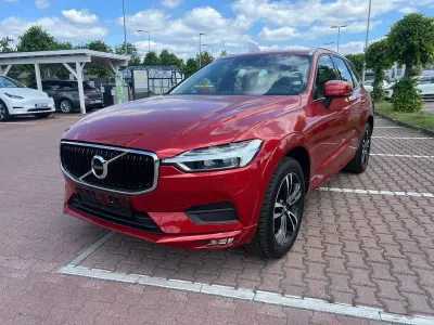 Gebraucht Volvo XC60 Momentum 190 PS (139 kW) 2019 Rot SUV