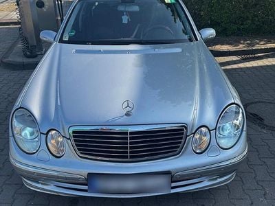 Gebraucht Mercedes E320 204 PS (150 kW) 2005 Grau Limousine