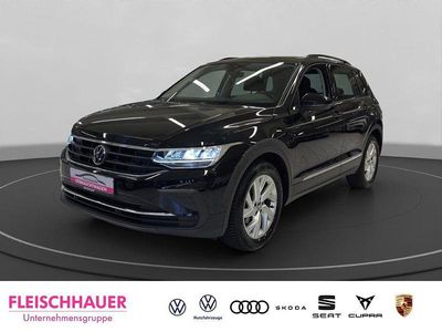 Gebraucht VW Tiguan Life 150 PS (110 kW) 2023 Schwarz SUV