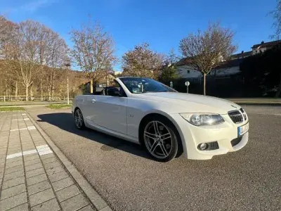 Gebraucht BMW 325 Cabriolet M Sport 204 PS (150 kW) 2011 Weiß Cabrio