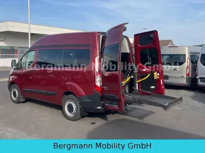 Gebraucht Ford Transit 105 PS (77 kW) 2022 Rot Van