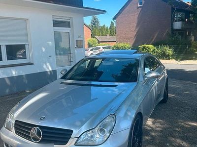 Usata Mercedes CLS500 306 CV (225 kW) 2005 Argento Coupé