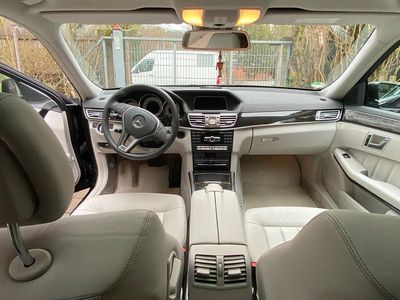 Gebraucht Mercedes 200 181 PS (133 kW) 2012 Schwarz Kombi