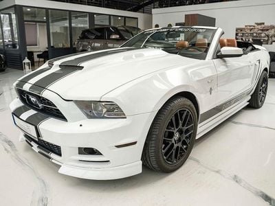 Gebraucht Ford Mustang Premium 305 PS (224 kW) 2013 Weiß Cabrio