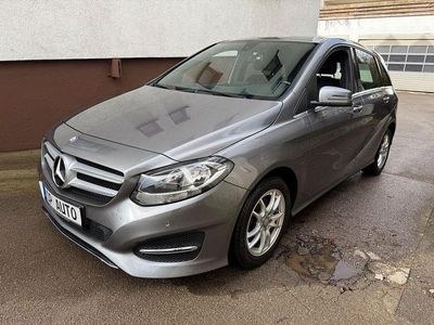 Gebraucht Mercedes B200 Urban 136 PS (100 kW) 2015 Grau Van / Kleinbus