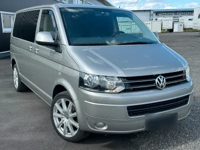 Gebraucht VW Caravelle 105 PS (77 kW) 2013 Silber Van
