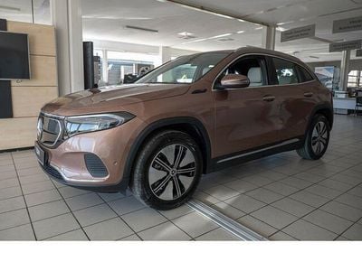 Gebraucht Mercedes EQA250 Progressive 139 kW (190 PS) 2023 Gold SUV