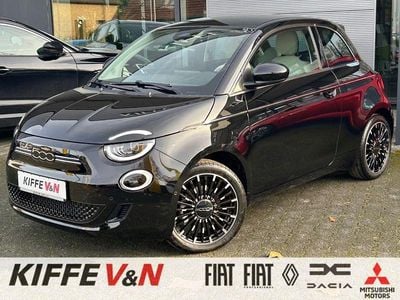 Neu Fiat 500e La Prima 86 kW (118 PS) 2025 Onyx schwarz Kleinwagen