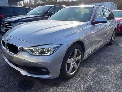 Gebraucht BMW 320 Performance 190 PS (139 kW) 2019 Silber Kombi
