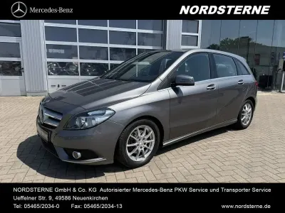 Gebraucht Mercedes B180 109 PS (80 kW) 2014 Grau Kleinwagen