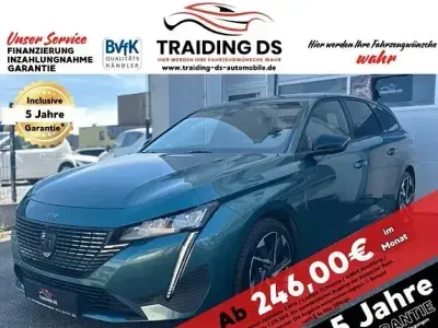 Gebraucht Peugeot 308 Allure 131 PS (96 kW) 2023 Blau Kombi