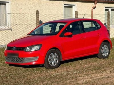 Usata VW Polo Trendline 60 CV (44 kW) 2012 Rosso Utilitaria