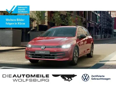 Begagnad VW Golf VIII Goal 116 HK (85 kW) 2025 Röd Kombi
