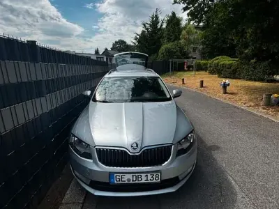 Gebraucht Skoda Octavia Active 105 PS (77 kW) 2015 Silber Kombi