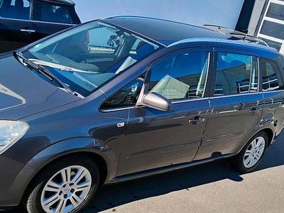 Usata Opel Zafira 116 CV (85 kW) 2009 Blu Monovolume