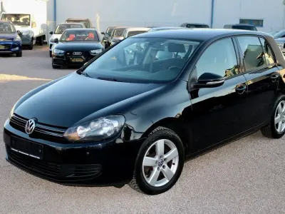 Gebraucht VW Golf VI Comfortline 105 PS (77 kW) 2010 Schwarz Limousine
