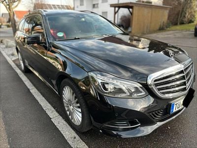 Schwarz Gebraucht 2015 Mercedes E250 Kombi | 14.000 € (Guter Preis)