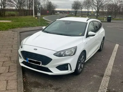 Gebraucht Ford Focus ST-Line 125 PS (91 kW) 2020 Weiß Kombi