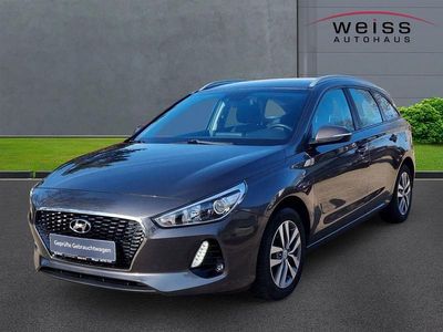 Gebraucht Hyundai i30 Trend 110 PS (80 kW) 2017 Grau Kombi