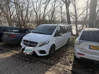 Weiß Gebraucht 2020 Mercedes V250 Avantgarde Edition Van / Kleinbus | 58.400 €
