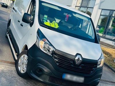 Gebraucht Renault Trafic 90 PS (66 kW) 2016 Weiß Van / Kleinbus