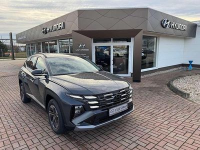 Neu Hyundai Tucson Select 160 PS (117 kW) 2025 Ecotronic grey SUV