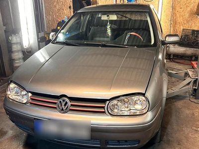 Gebraucht VW Golf IV 75 PS (55 kW) 2003 Grau Kleinwagen
