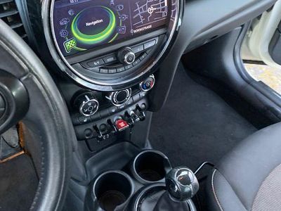 Beige Gebraucht 2015 Mini ONE Kleinwagen | 7.000 € (Fairer Preis)