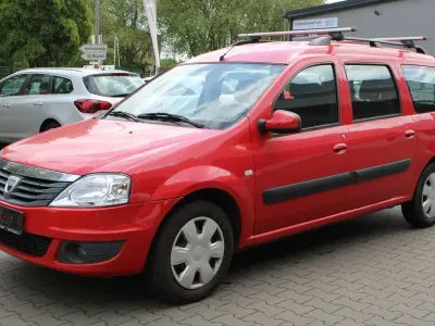 Używany Dacia Logan Lauréate 105 KM (77 kW) 2009 Czerwony Minivan